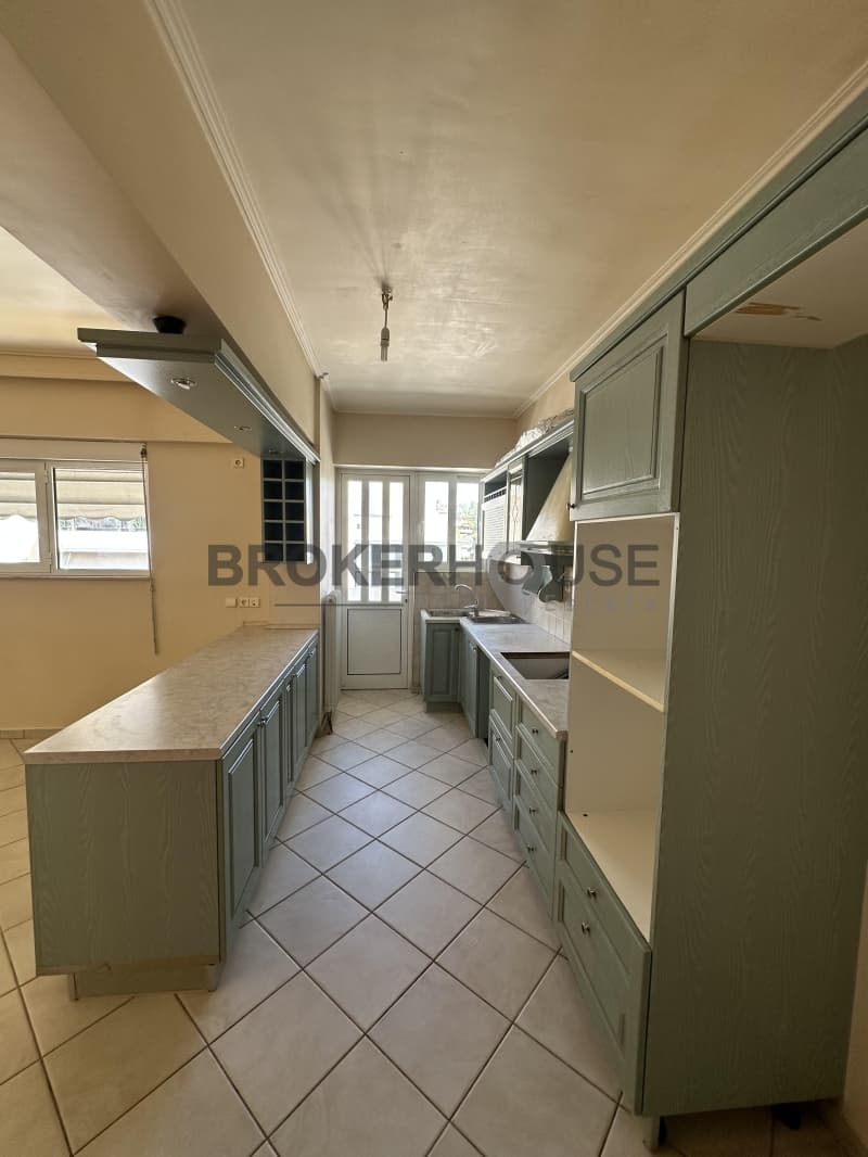Apartment in Goudi, Goudi — Photo 2 of 15