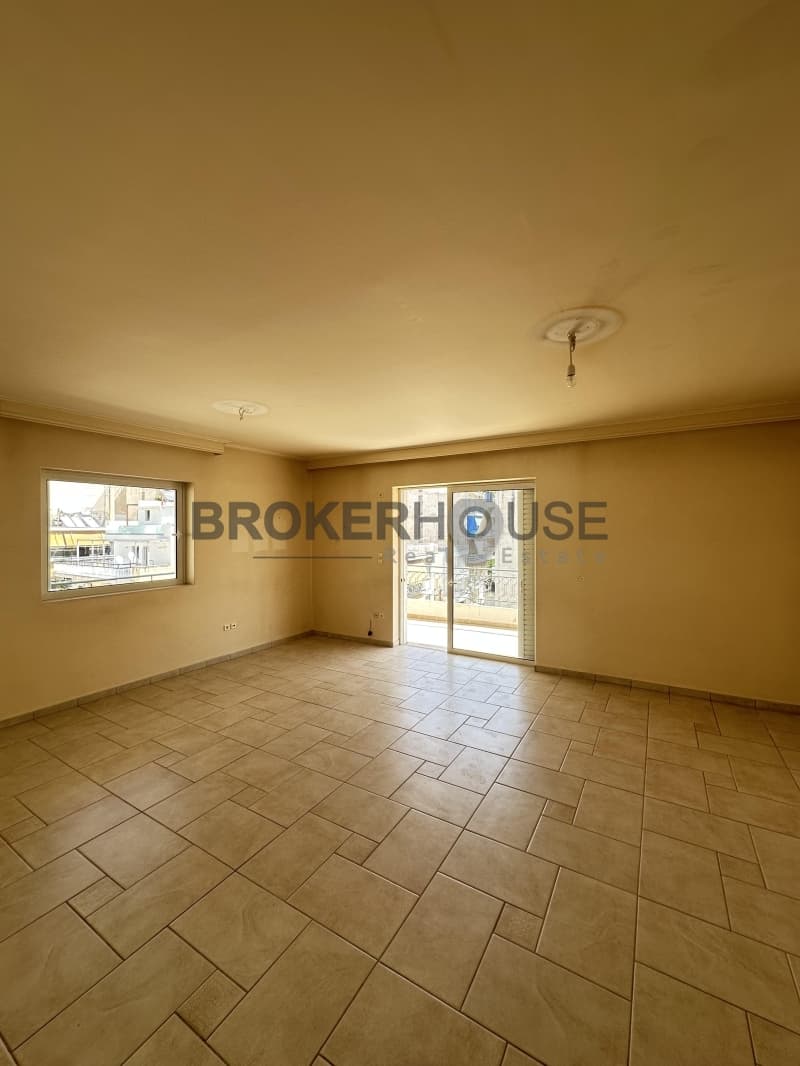 Apartment in Goudi, Goudi — Photo 1 of 15