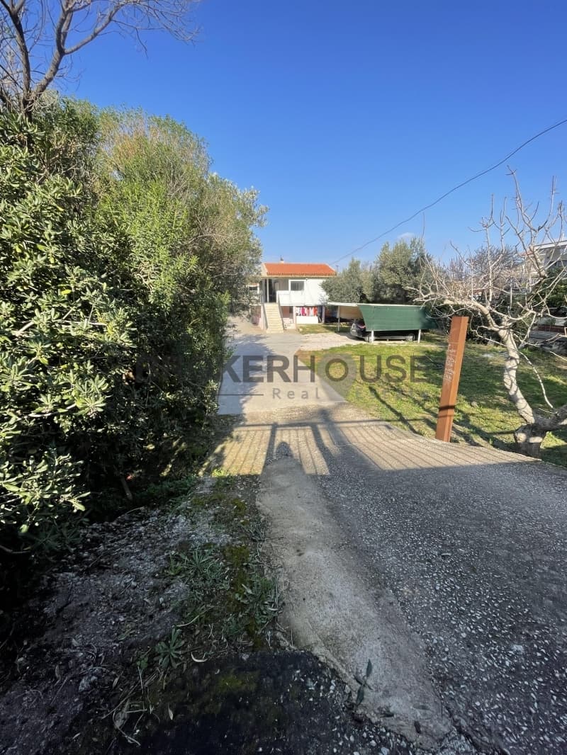 Οικόπεδο στην Καλύβια, Καλύβια Θορικού — Φωτογραφία 1 από 2