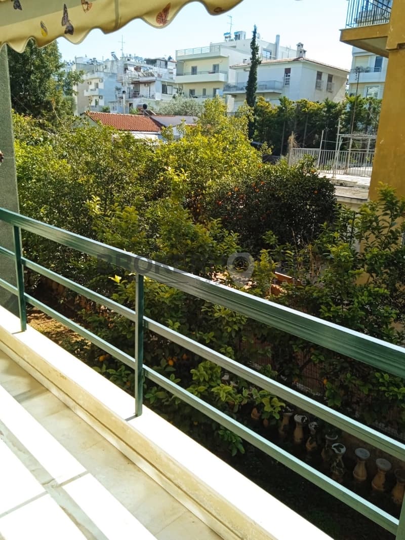 Apartment in Kato Voula, Voula — Photo 2 of 18
