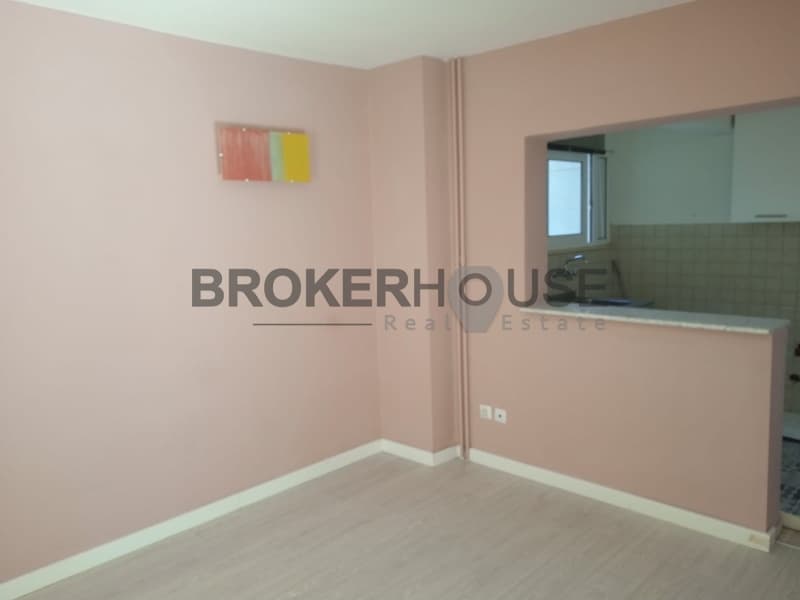 Apartment in Kato Voula, Voula — Photo 10 of 18