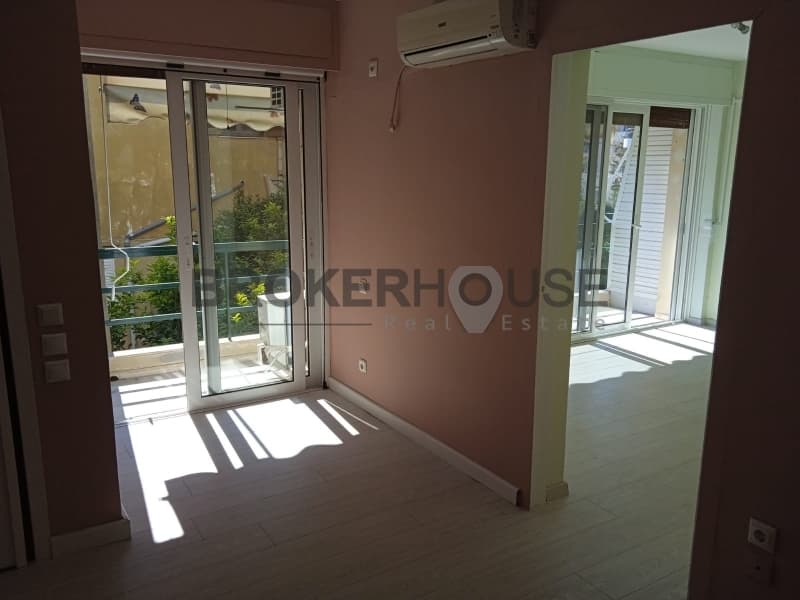 Apartment in Kato Voula, Voula — Photo 4 of 18