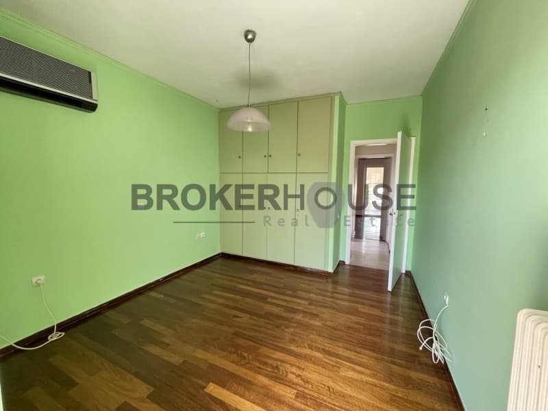 Apartment in Pigadakia, Voula — Photo 18 of 24