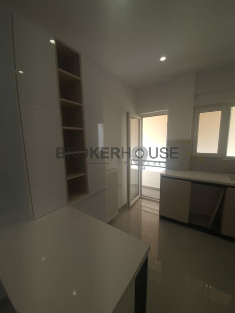 Apartment in Prasinos Lofos, Iraklio — Photo 9 of 13