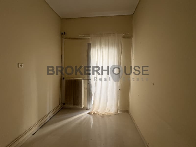 Apartment in Agia Varvara, Chalandri — Photo 4 of 12