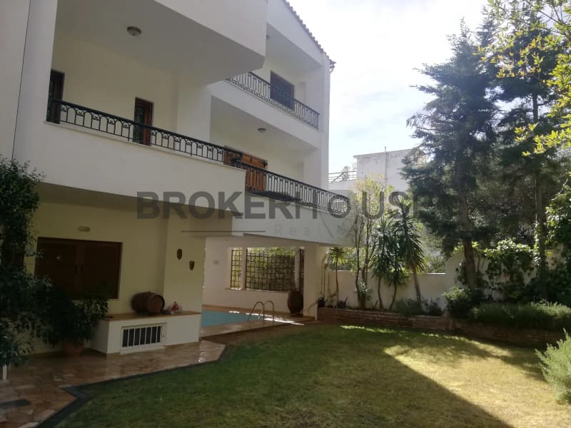 House in Exochi, Voula — Photo 1 of 24