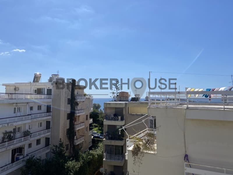 Apartment in Evryali, Voula — Photo 1 of 17