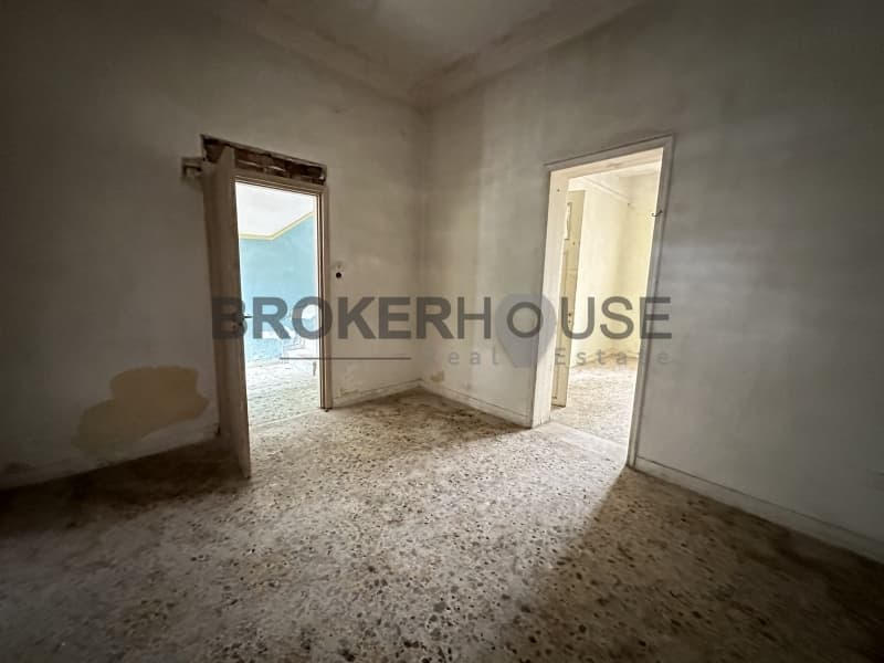 Apartment in Center, Agia Varvara — Photo 1 of 9