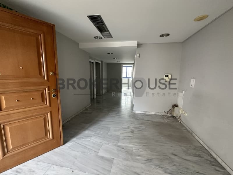 Office in Freattida, Piraeus — Photo 6 of 10
