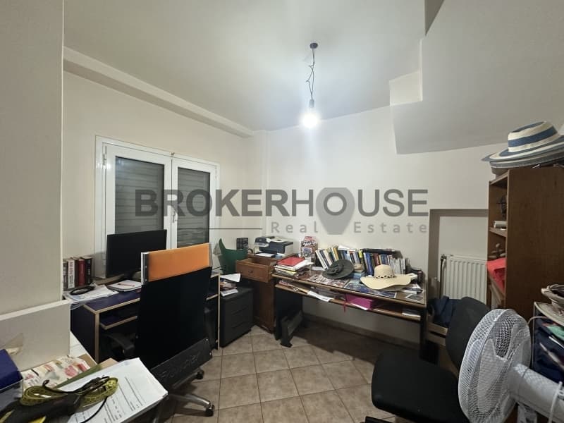 House in Center, Koropi — Photo 17 of 30