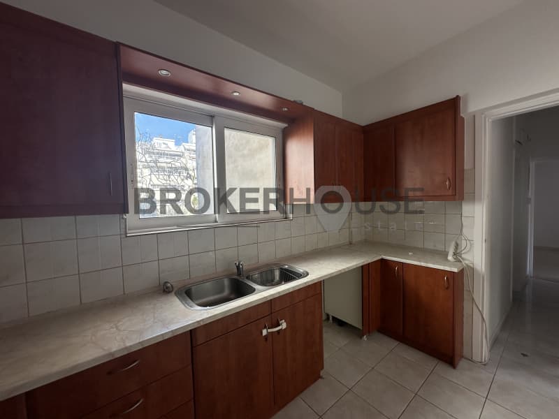 Apartment in Neo Pagkrati, Vironas — Photo 4 of 12