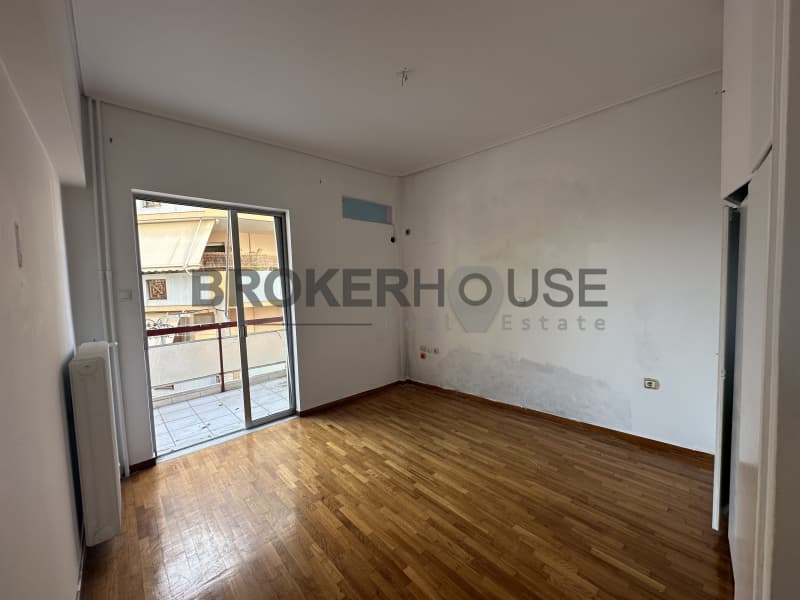 Apartment in Neo Pagkrati, Vironas — Photo 8 of 12