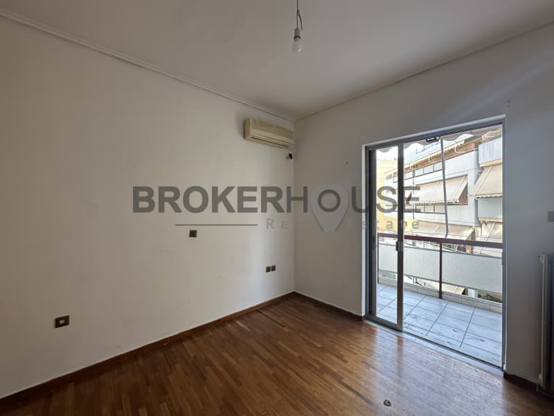 Apartment in Neo Pagkrati, Vironas — Photo 7 of 12