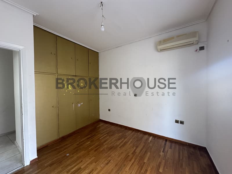 Apartment in Neo Pagkrati, Vironas — Photo 6 of 12