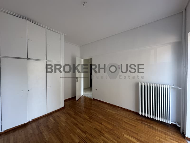 Apartment in Neo Pagkrati, Vironas — Photo 9 of 12