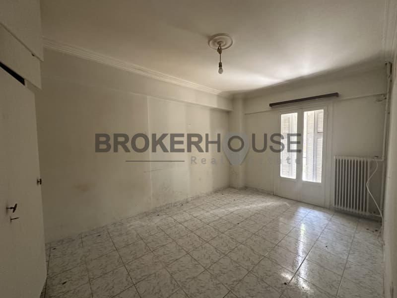 Apartment in Elinoroson, Goudi — Photo 1 of 9