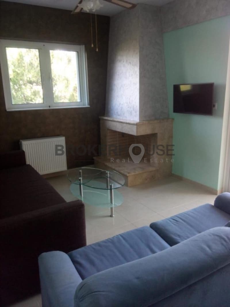 Apartment in Proteas, Rafina — Photo 1 of 9