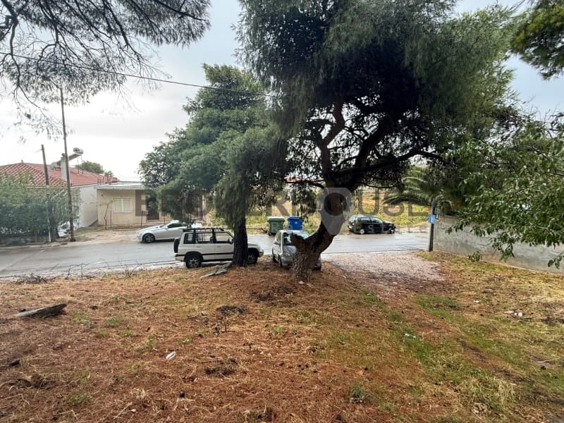Building Plot in Center, Penteli — Photo 1 of 4
