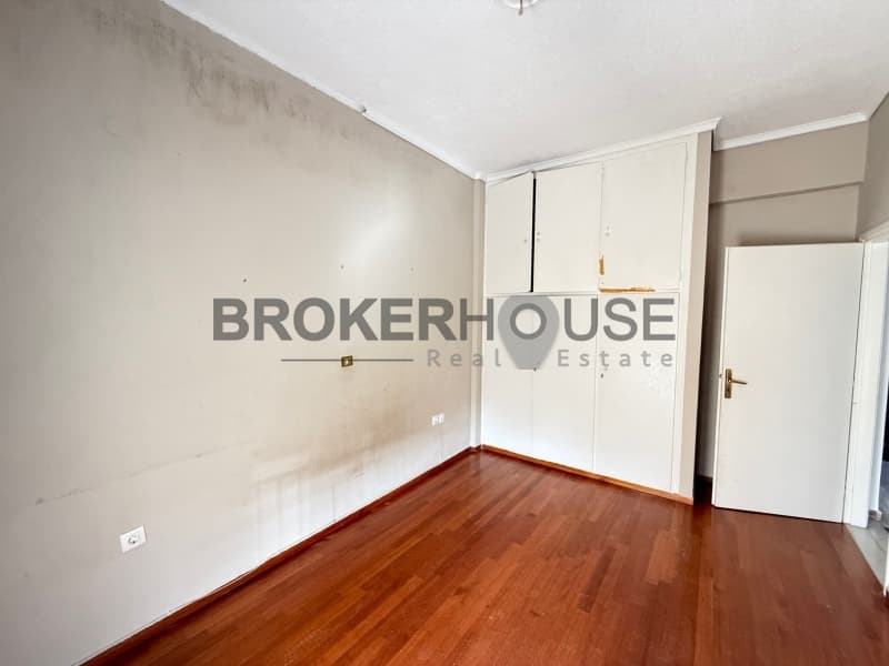 Apartment in Center, Rafina — Photo 7 of 14