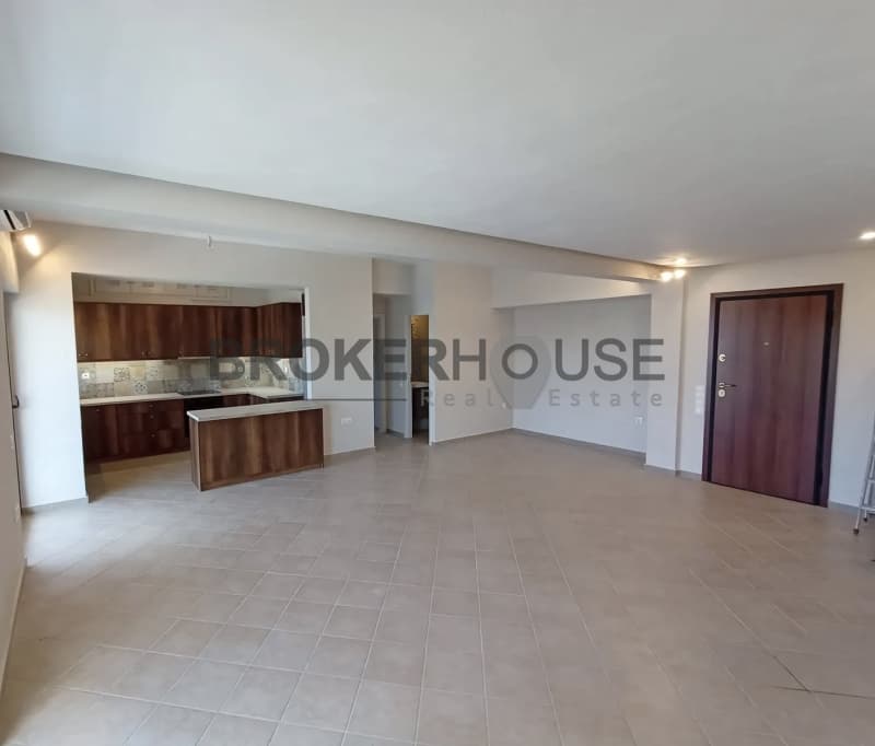 Apartment in Mati, Rafina — Photo 1 of 14