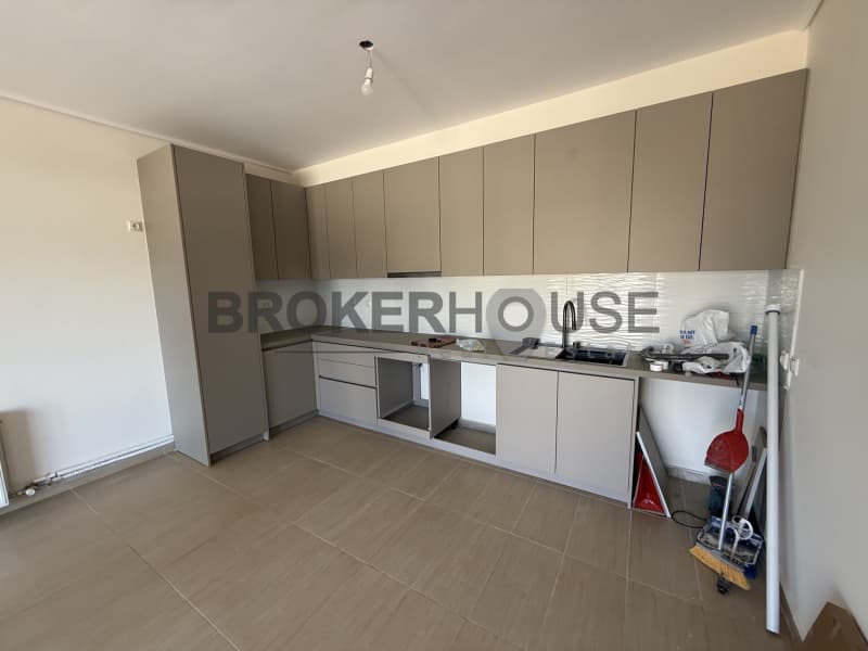 Apartment in Pefkakia, Agia Paraskevi — Photo 2 of 8