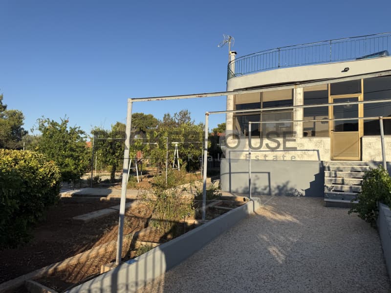 House in Neo Livissi, Nea Makri — Photo 1 of 15