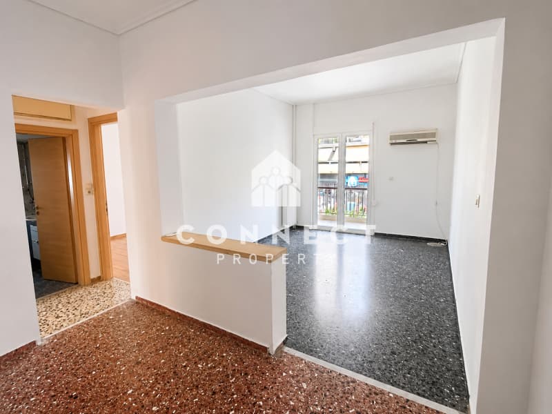 Apartment in Labrini, Galatsi — Photo 2 of 7