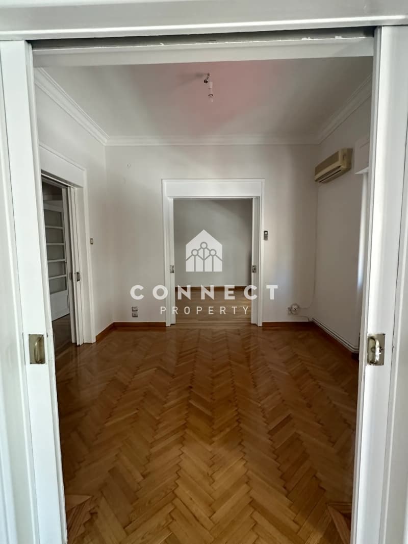 Apartment in Mouseio, Exarchia - Neapoli — Photo 3 of 14
