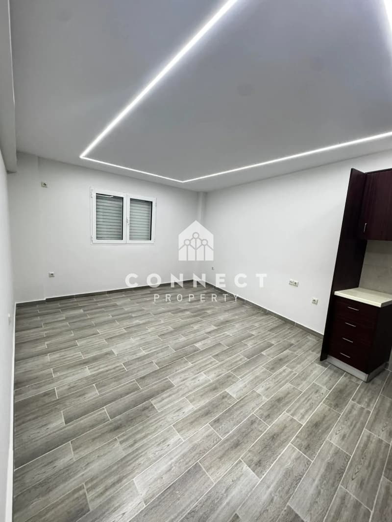 Apartment in Zoodochos Pigi, Vironas — Photo 2 of 10