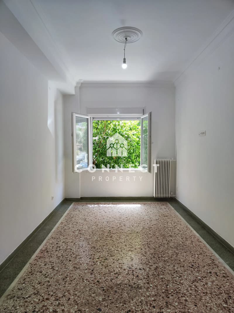 Apartment in Center, Neos Kosmos — Photo 6 of 10