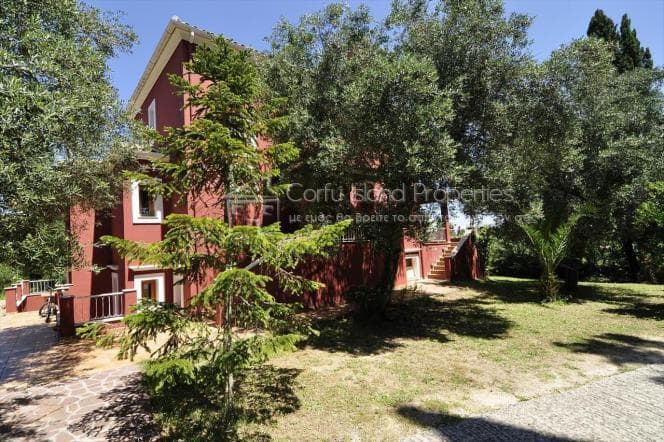 House in Achilleio, Corfu — Photo 1 of 27