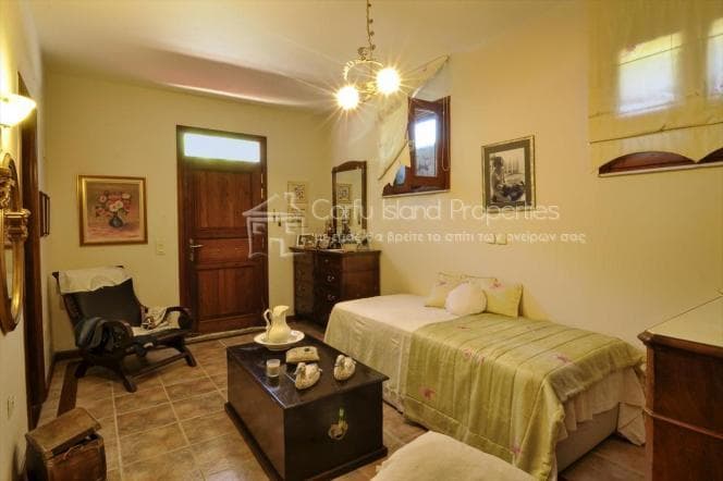 House in Achilleio, Corfu — Photo 26 of 27