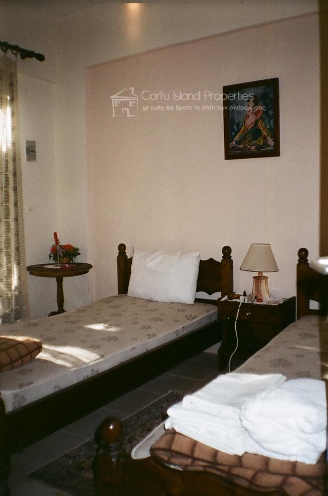 House in Αgios Georgios, Corfu — Photo 3 of 20