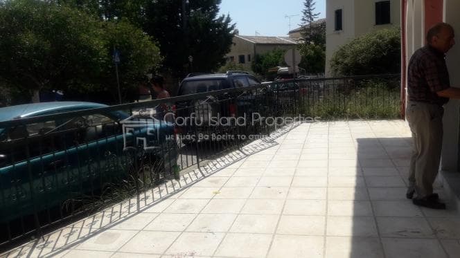 Retail Store in Achilleio, Corfu — Photo 4 of 8