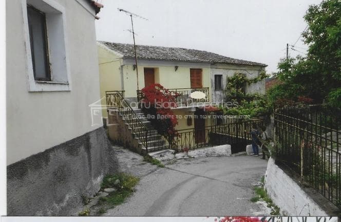 House in Vasilatika, Corfu — Photo 1 of 3