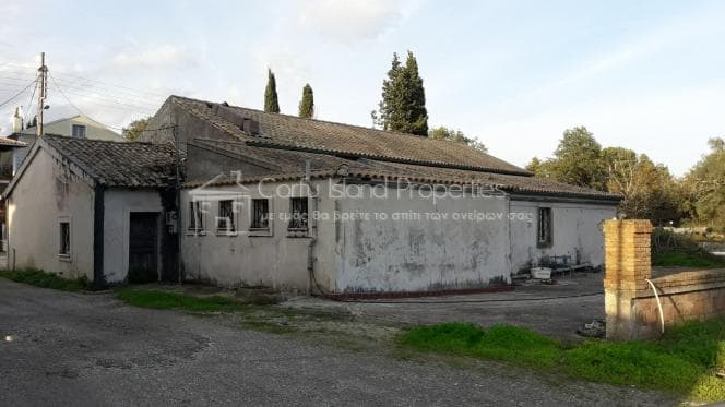 Retail Store in Achilleio, Corfu — Photo 2 of 19