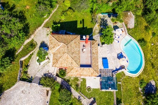 Μονοκατοικία στην Κασσιόπη, Κέρκυρα — Φωτογραφία 2 από 21