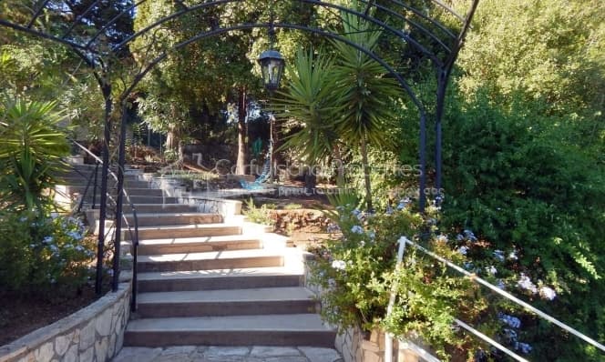 House in Achilleio, Corfu — Photo 2 of 30