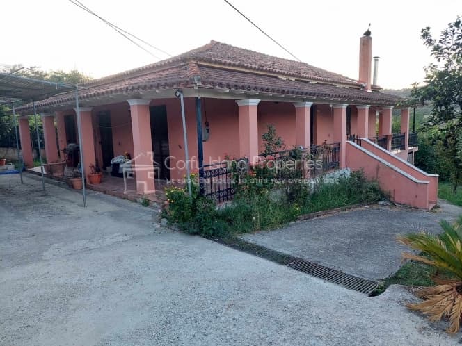House in Αgios Georgios, Corfu — Photo 1 of 11