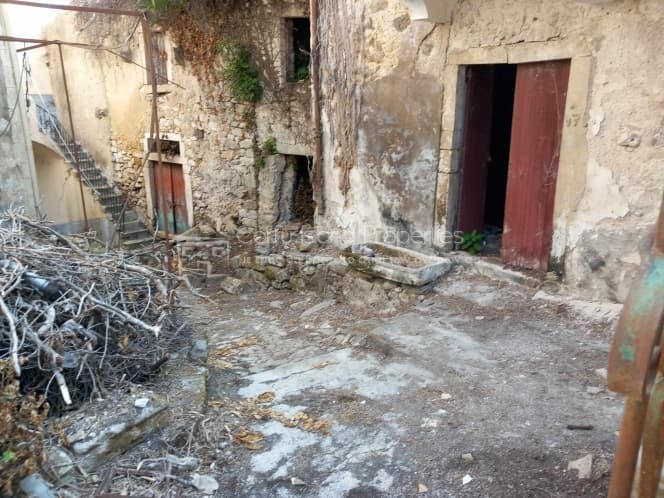 House in Achilleio, Corfu — Photo 13 of 14