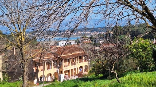 Οικόπεδο στην Αχίλλειο, Κέρκυρα — Φωτογραφία 2 από 12
