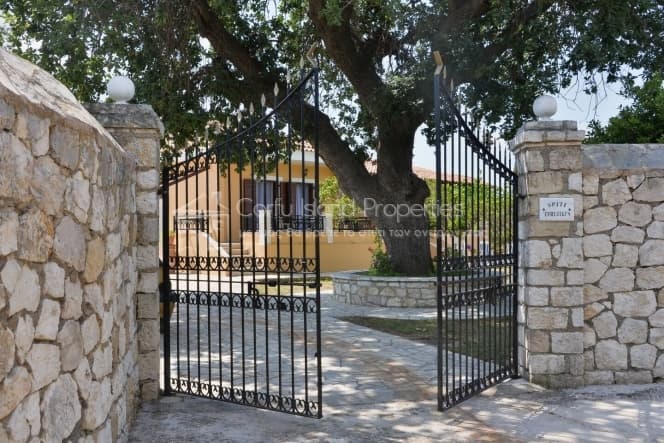 Μονοκατοικία στην Μελιτειέοι, Κέρκυρα — Φωτογραφία 2 από 26