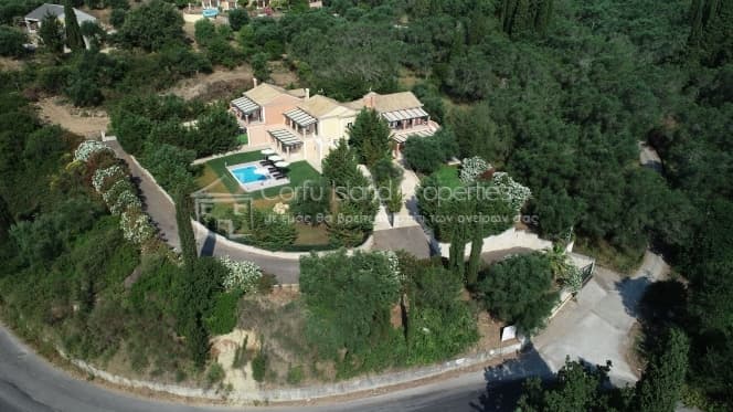 Μονοκατοικία στην Παλαιοκαστρίτσα, Κέρκυρα — Φωτογραφία 1 από 30