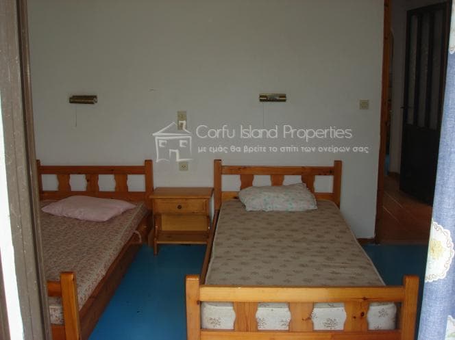 House in Αgios Georgios, Corfu — Photo 9 of 13