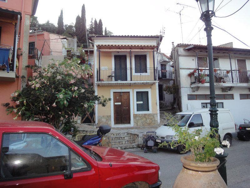 House in Achilleio, Corfu — Photo 1 of 17