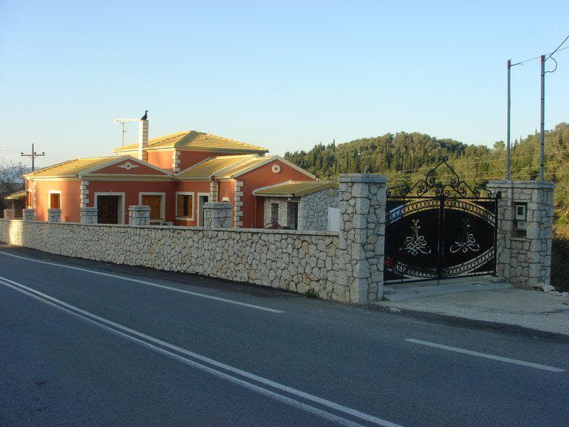 House in Pareli, Corfu — Photo 1 of 30