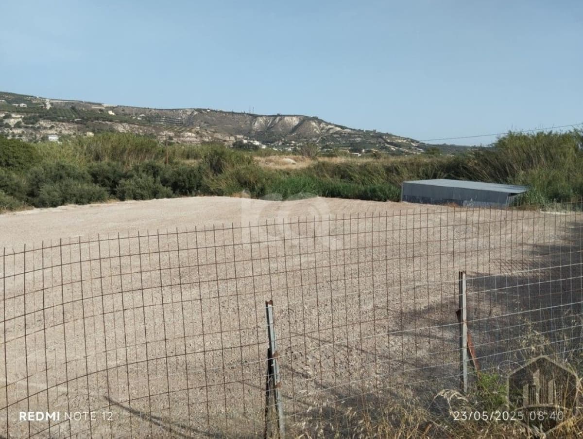 Αποθήκη στην Μαλάδες, Τέμενος — Φωτογραφία 5 από 5
