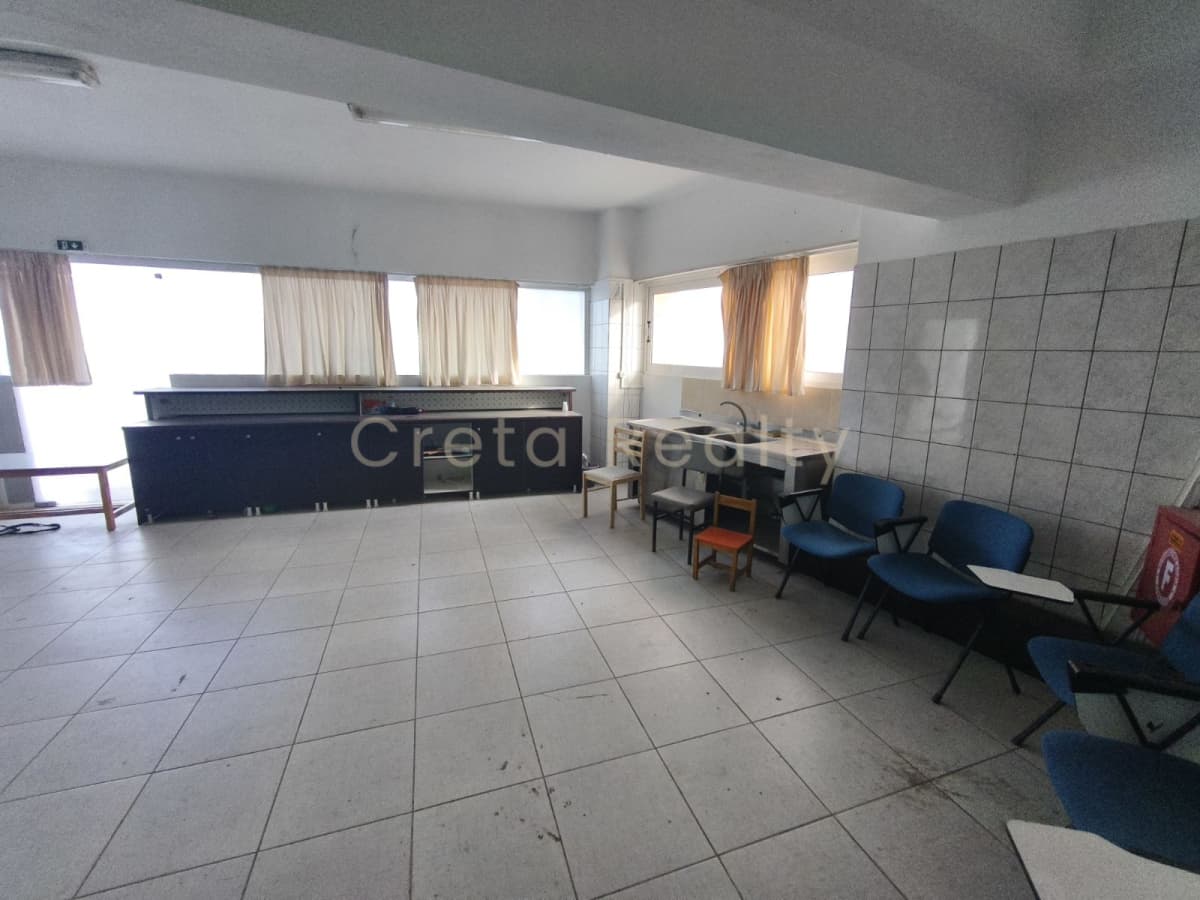 Retail Store in Ammoudara, Gazi — Photo 5 of 8