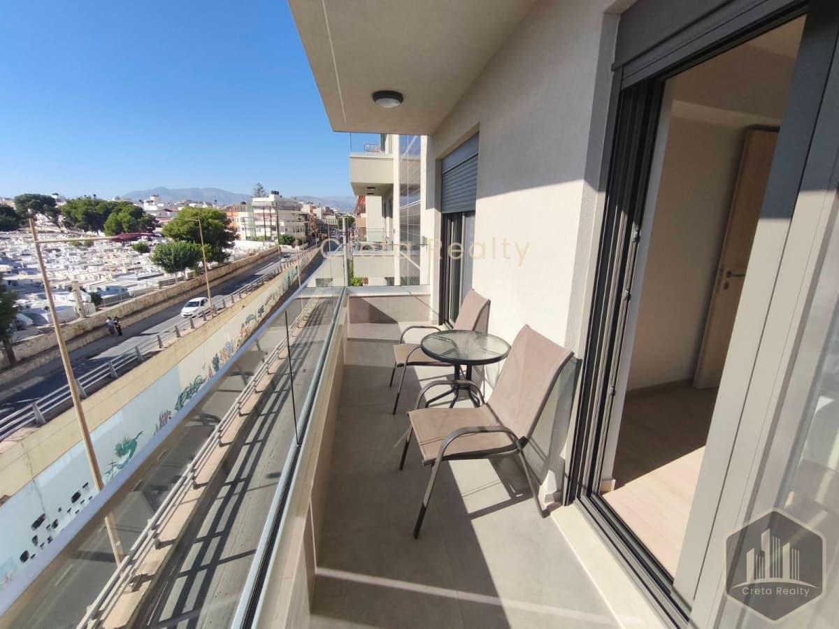 Apartment in Tria Peuka, Heraclion Cretes — Photo 4 of 17