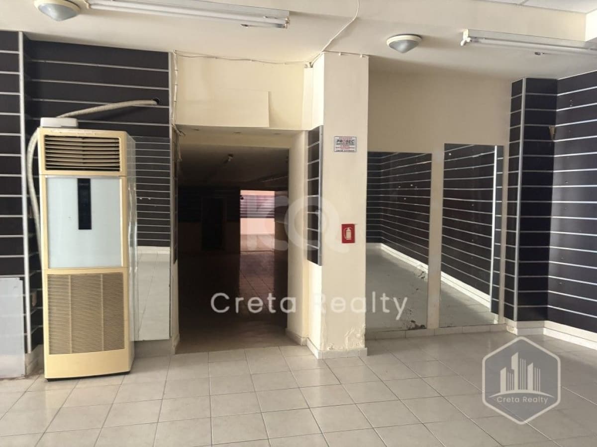 Κατάστημα στην Μοναστηράκι, Γοργολαϊνη — Φωτογραφία 5 από 6
